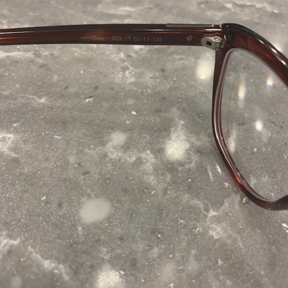 Vera Wang Cat Eyeglasses - Picture 5 of 7